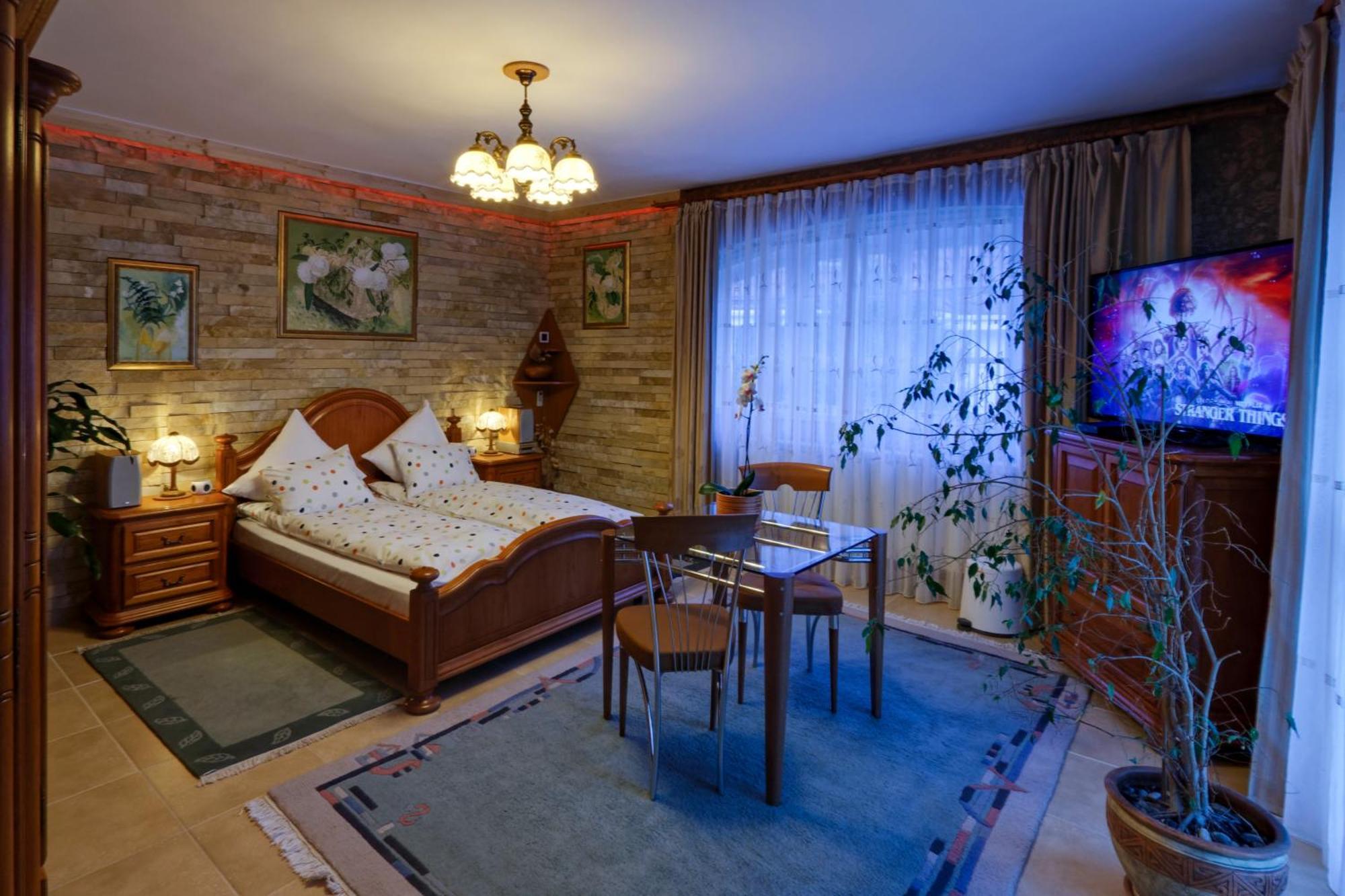 Boutique Hotel Forest Retreat (Adults Only) Буштени Экстерьер фото