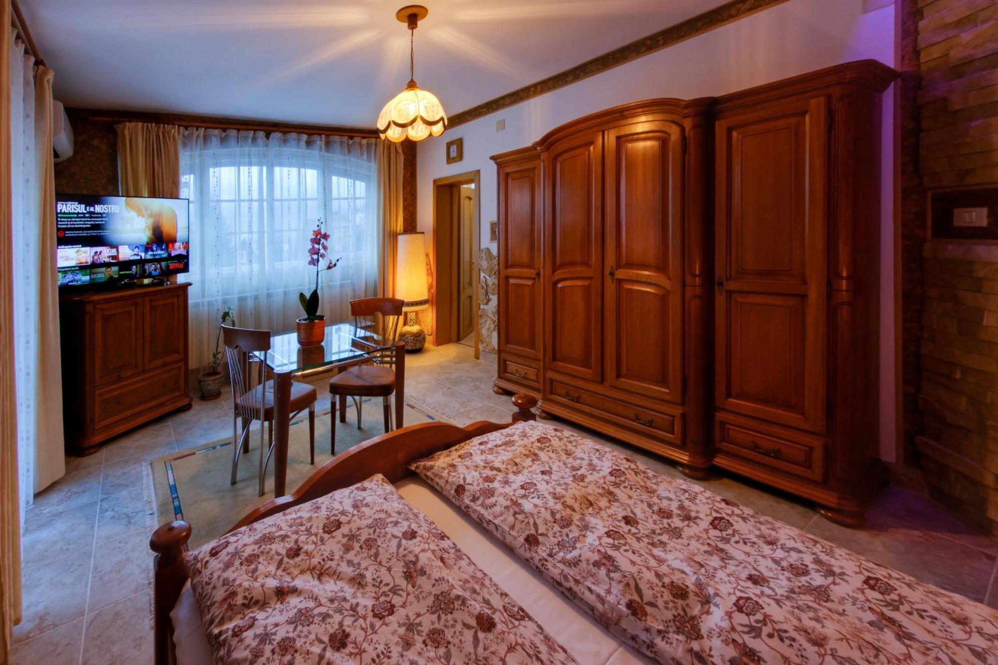 Boutique Hotel Forest Retreat (Adults Only) Буштени Экстерьер фото