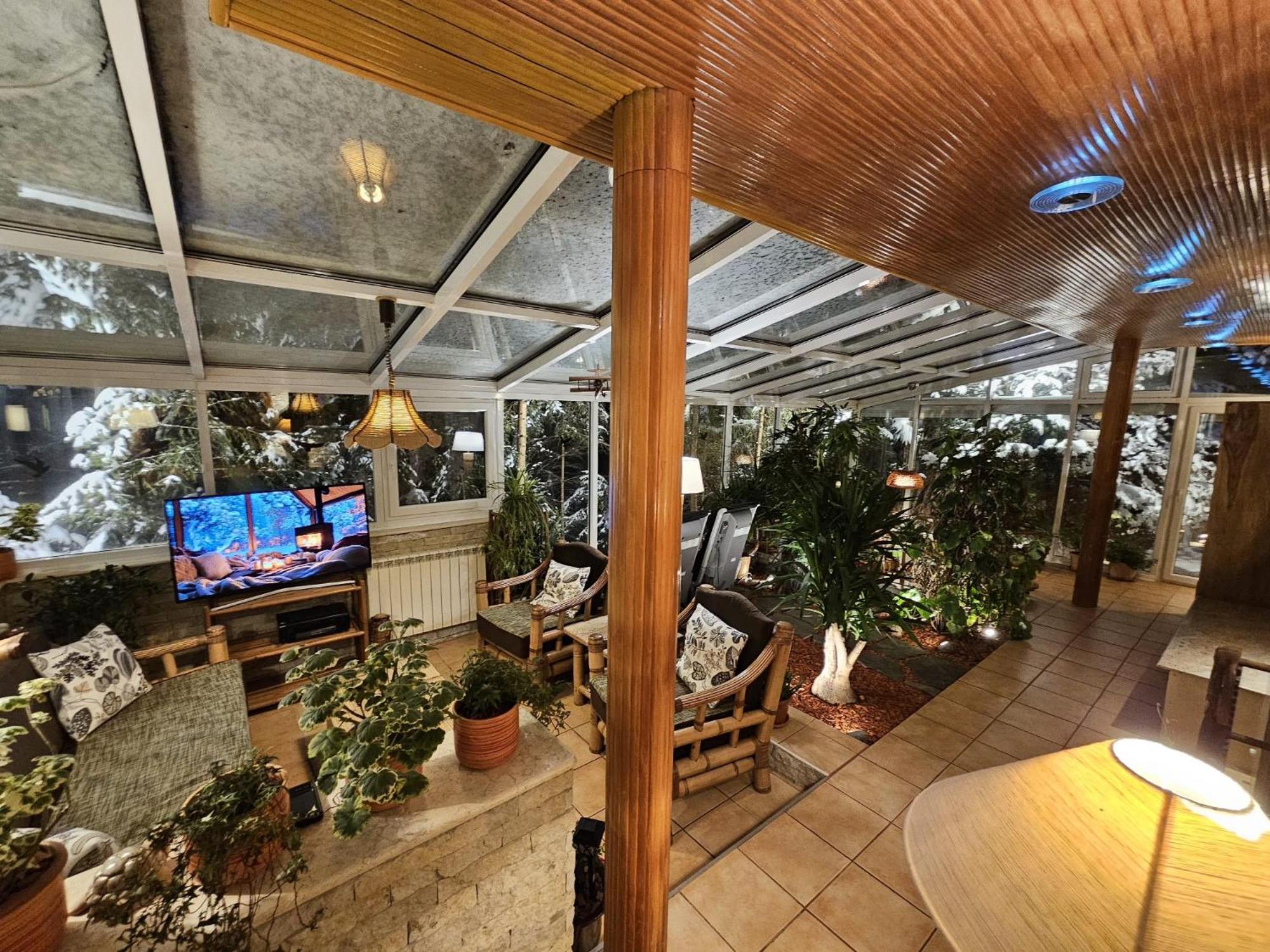 Boutique Hotel Forest Retreat (Adults Only) Буштени Экстерьер фото